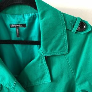Daisy Fuentes Jackets & Coats - EUC | Daisy Fuentes Petite Short Trench Coat Daisy Fuentes Jackets & Coats - EUC | Daisy Fuentes Petite Short Trench Coat